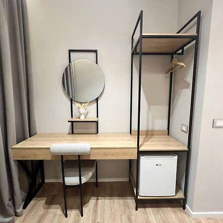 Enzo Rooms & Apartment Blloku Tiran Dış mekan fotoğraf
