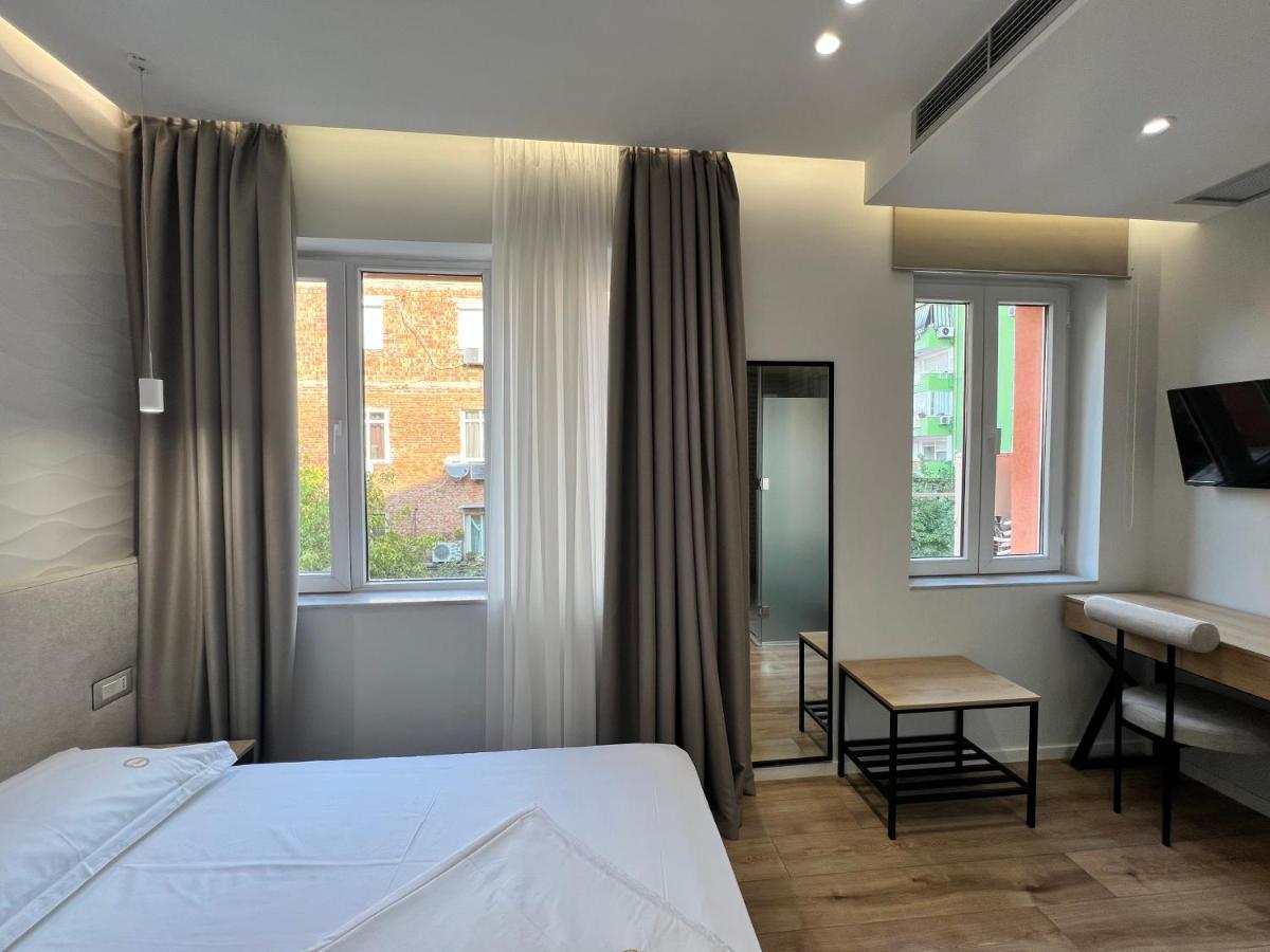 Enzo Rooms & Apartment Blloku Tiran Dış mekan fotoğraf