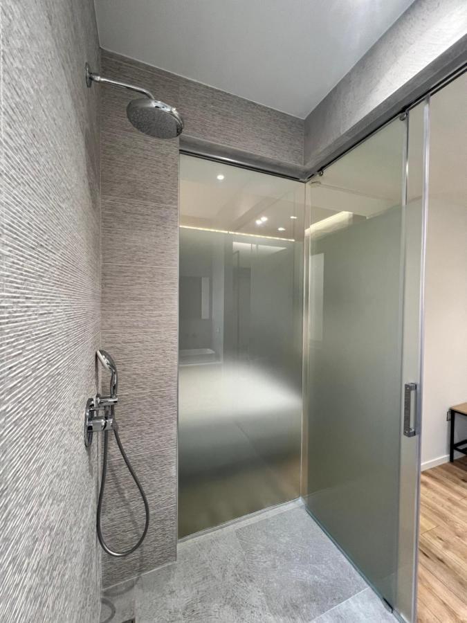 Enzo Rooms & Apartment Blloku Tiran Dış mekan fotoğraf