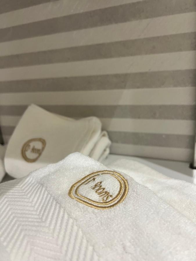 Enzo Rooms & Apartment Blloku Tiran Dış mekan fotoğraf