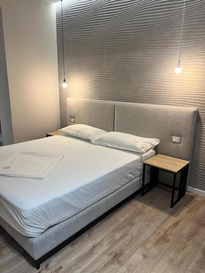 Enzo Rooms & Apartment Blloku Tiran Dış mekan fotoğraf
