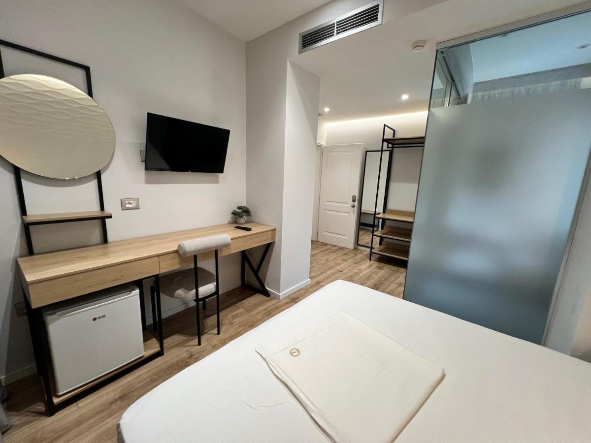 Enzo Rooms & Apartment Blloku Tiran Dış mekan fotoğraf