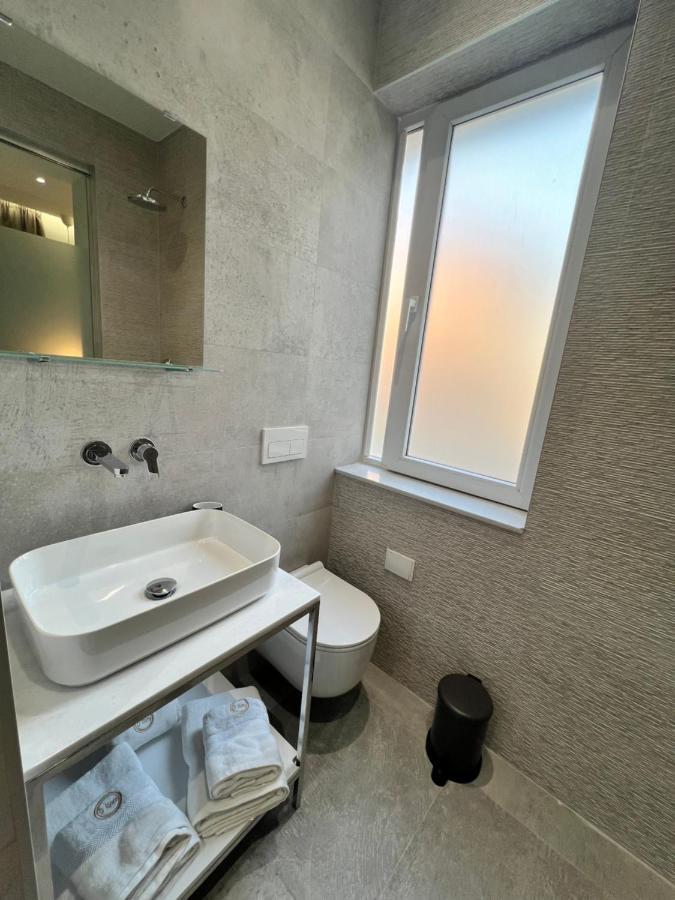 Enzo Rooms & Apartment Blloku Tiran Dış mekan fotoğraf