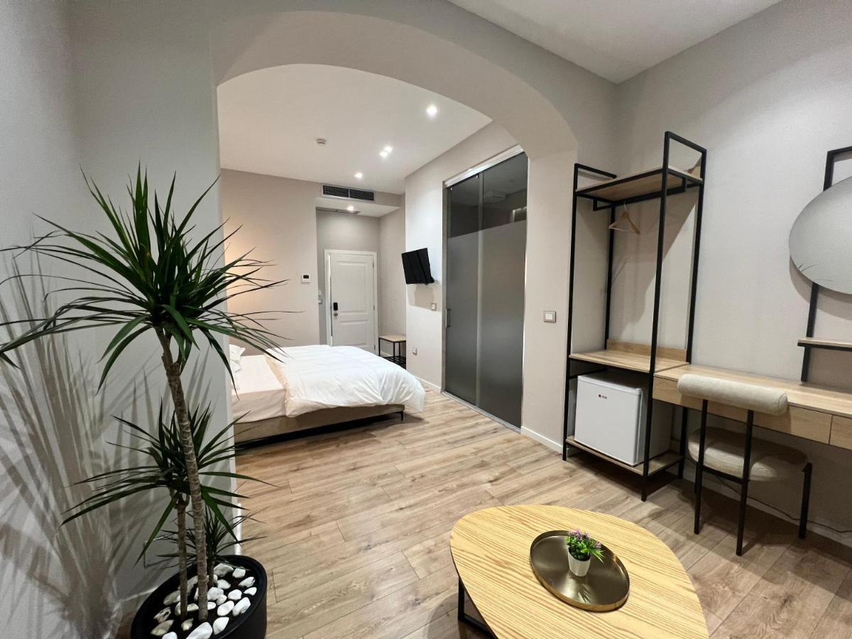 Enzo Rooms & Apartment Blloku Tiran Dış mekan fotoğraf
